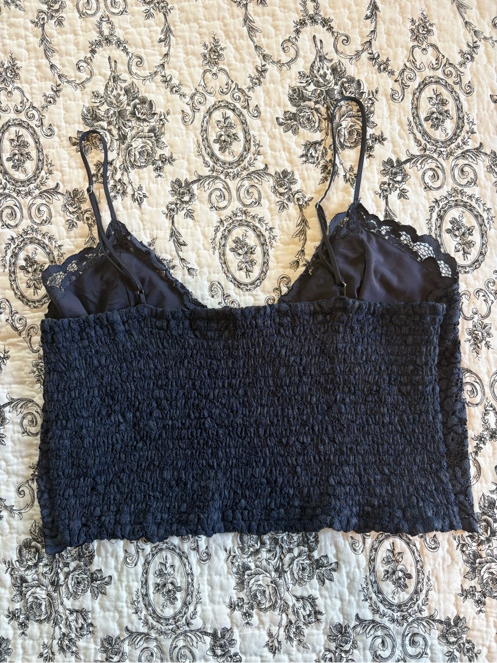 Express Navy Lace Camisole Crop - Picture 2 of 4